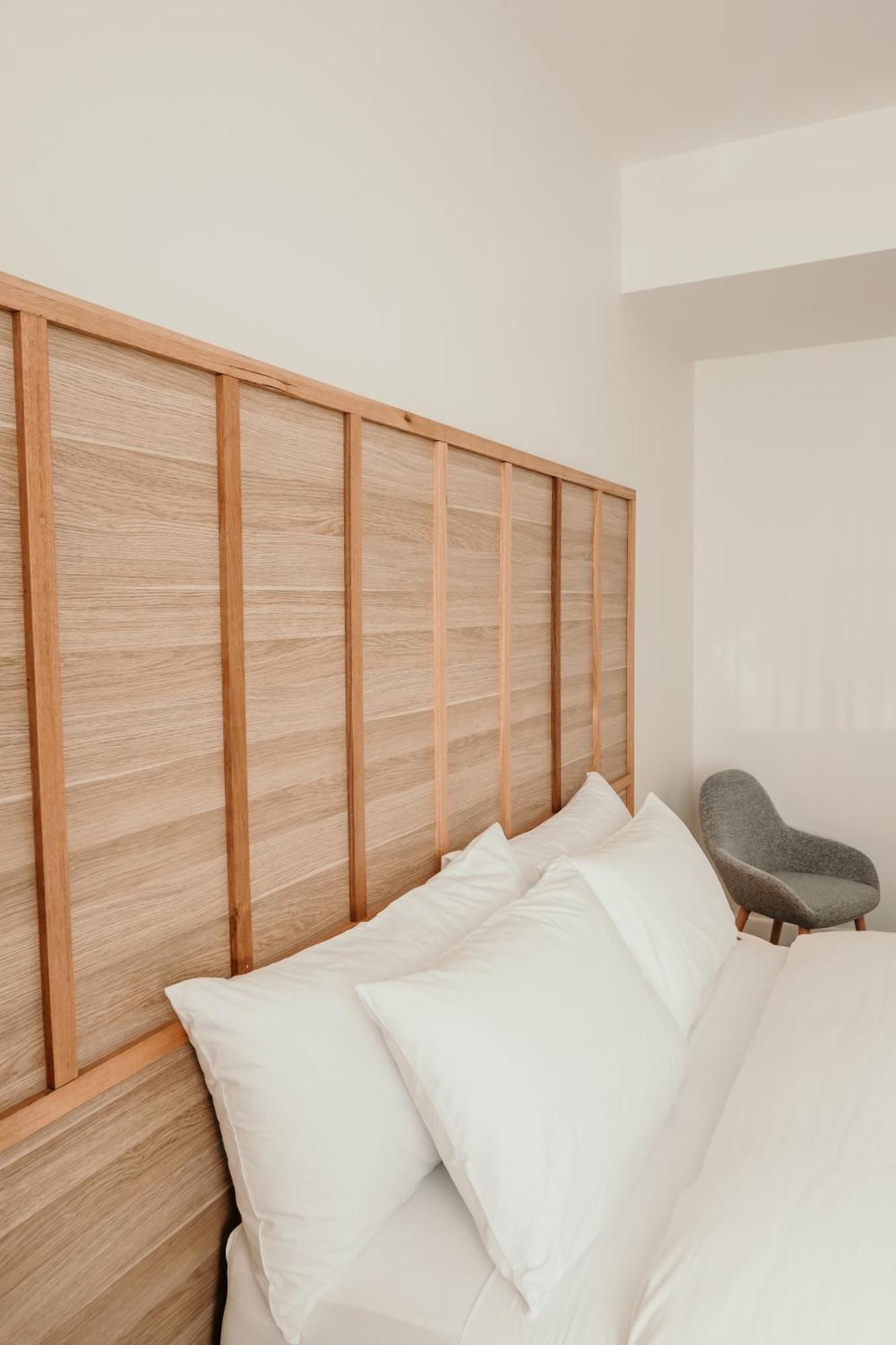 The Oak & Anchor Hotel بور فيري المظهر الخارجي الصورة A headboard